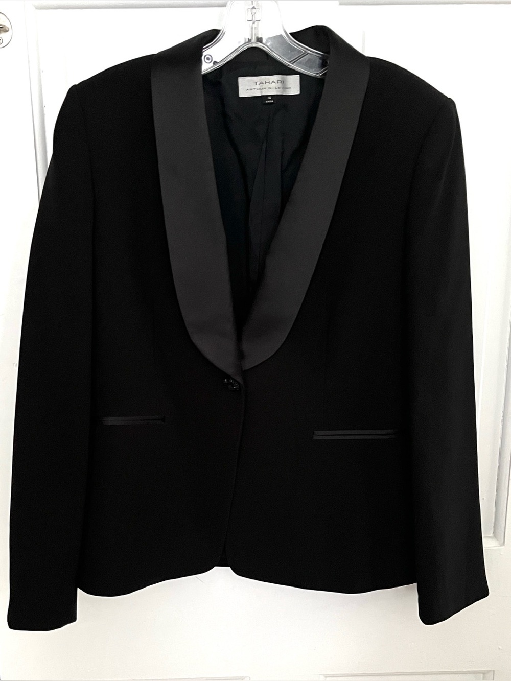 Tahari by Larry Levine satin lapels blazer black size 10